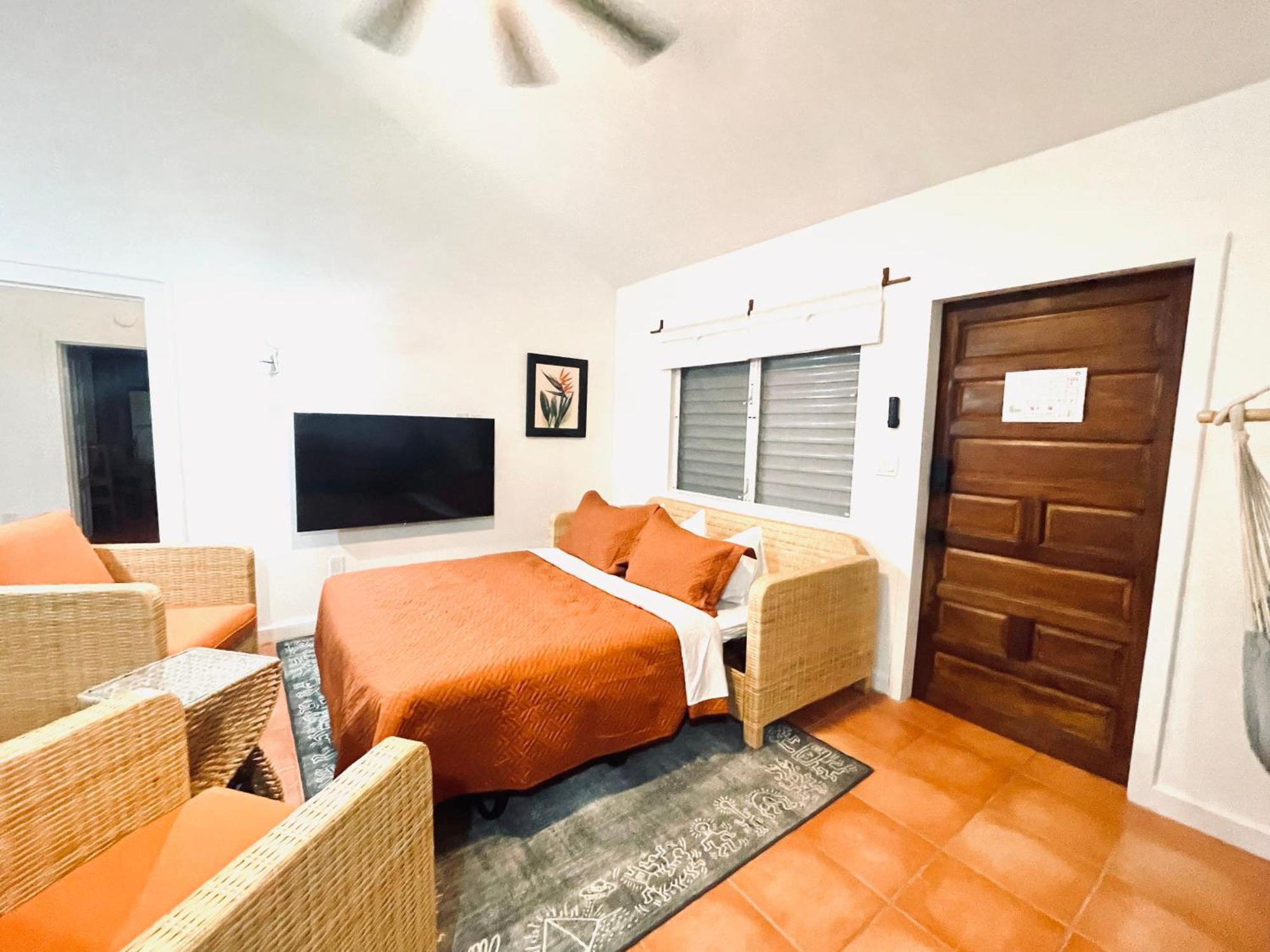Hotel Alux House Placencia Exterior foto